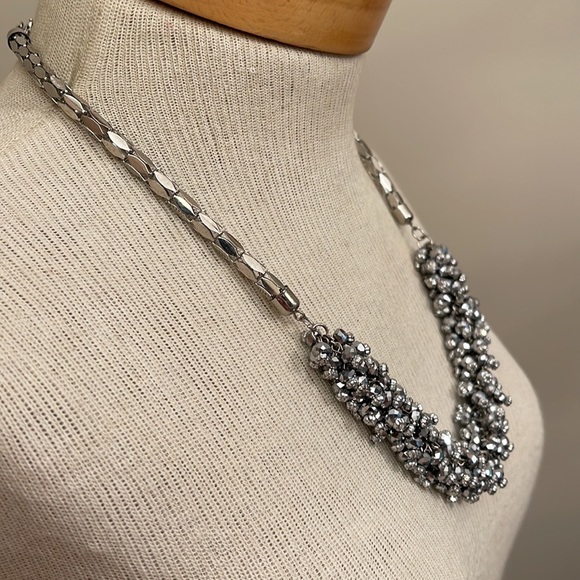 Vintage Style Necklace with Cut Glass Silver Colored Beads - Picture 10 of 13